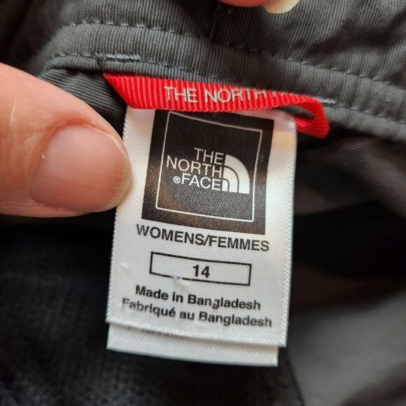 The North Face Cargo Capri Pants - Size 14 - Picture 7 of 13